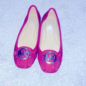 Micheal Kors Fulton cranberry monogram ballet flats with silver monogram 7.5
